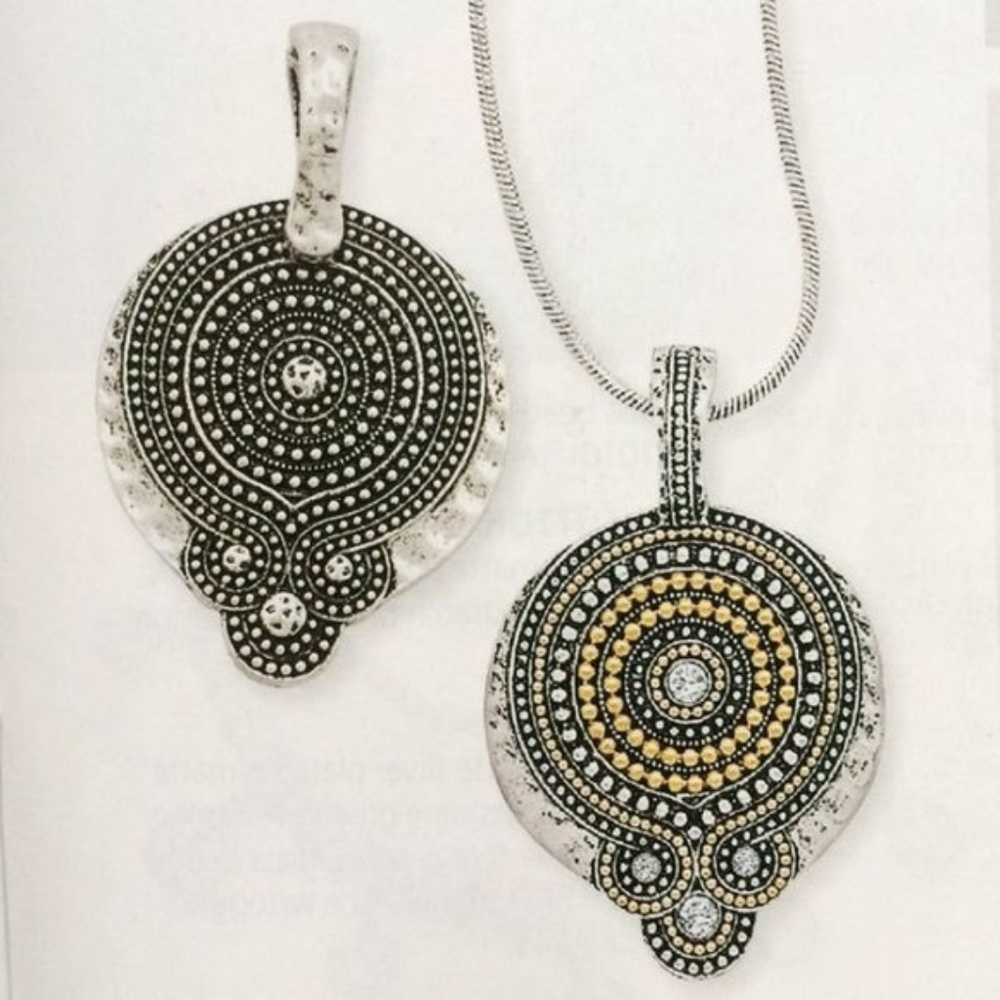 Reversible Silver Gold Designed Pendant Chain NWT